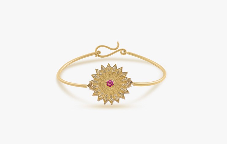 POWER OF LIGHT VENUS BIG DIAMOND BANGLE