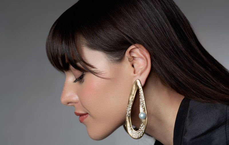 DROP SHINE LARGE EARRINGS