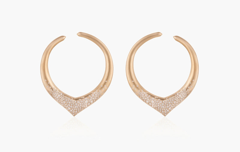THE ARCH POWER LARGE HOOP EARRING