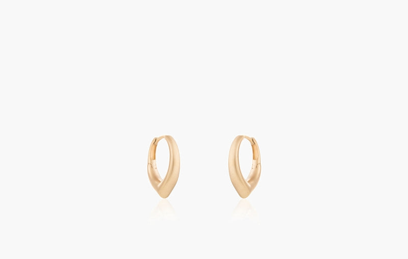 THE ARCH COURAGE MINI HOOP EARRINGS