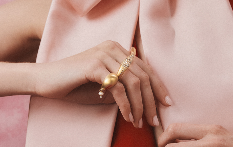 FLOATING JOY PURE CHARM RING