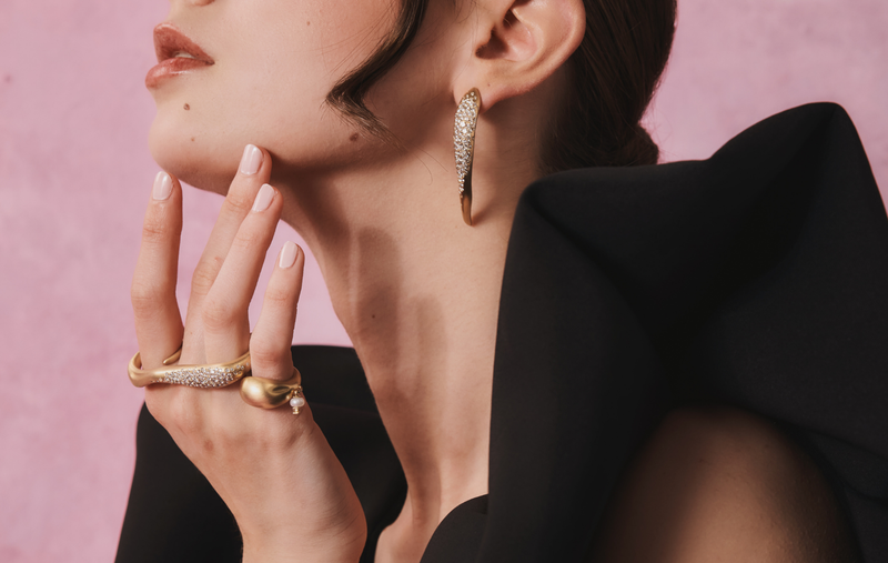 FLOATING JOY LONG EARRINGS