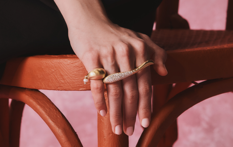 FLOATING JOY TRIPLE RING