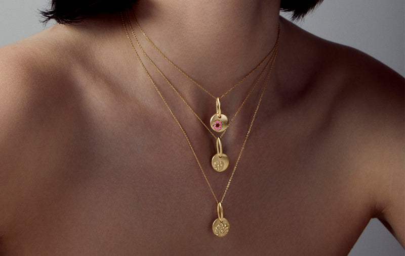 MY MUSE GLORY EMBOSSED MINI NECKLACE