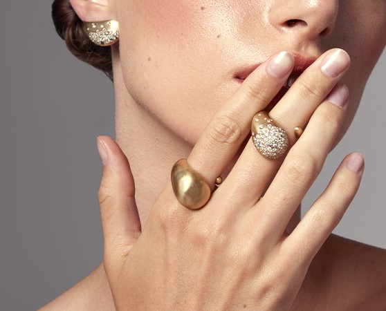 FUSE_DIAMOND-RINGS_EARRINGS_YELLOWGOLD_NADAGHAZAL_558X450